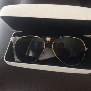 new excellent quality .. Versace Medusa..